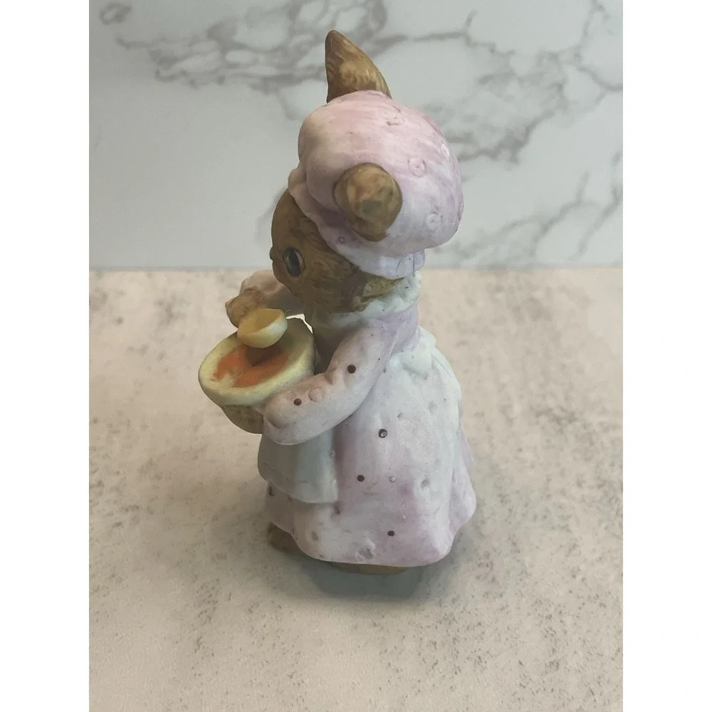Vtg Mommy Rabbit Figurine 3" - Picture 6 of 6
